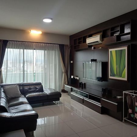 K. Riverfront Apartment Іпох Екстер'єр фото
