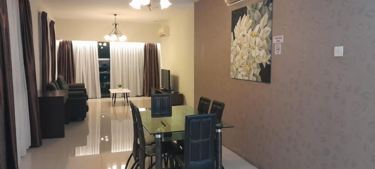 K. Riverfront Apartment Іпох Екстер'єр фото